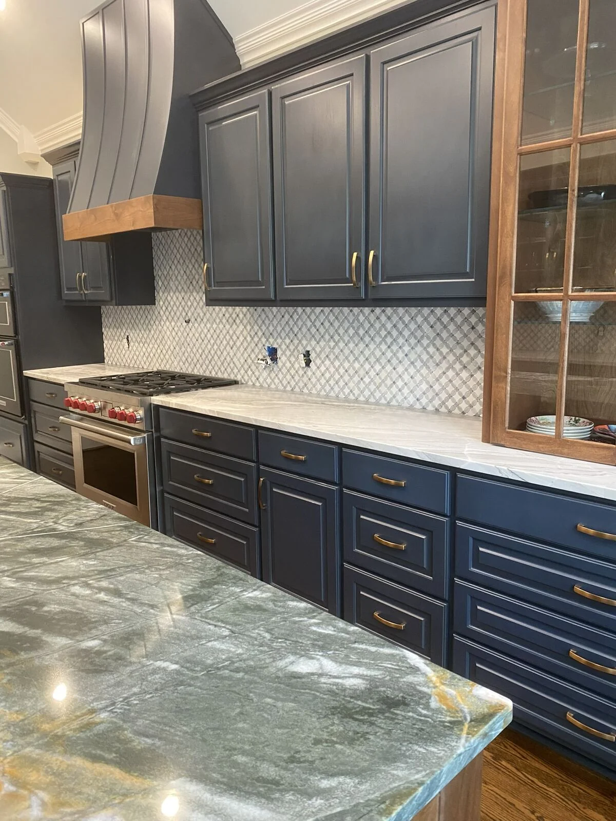 Dark Cabinet Kitchen Remodel