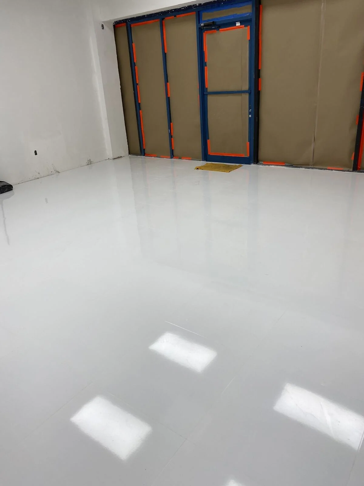 Glossy Tile Flooring
