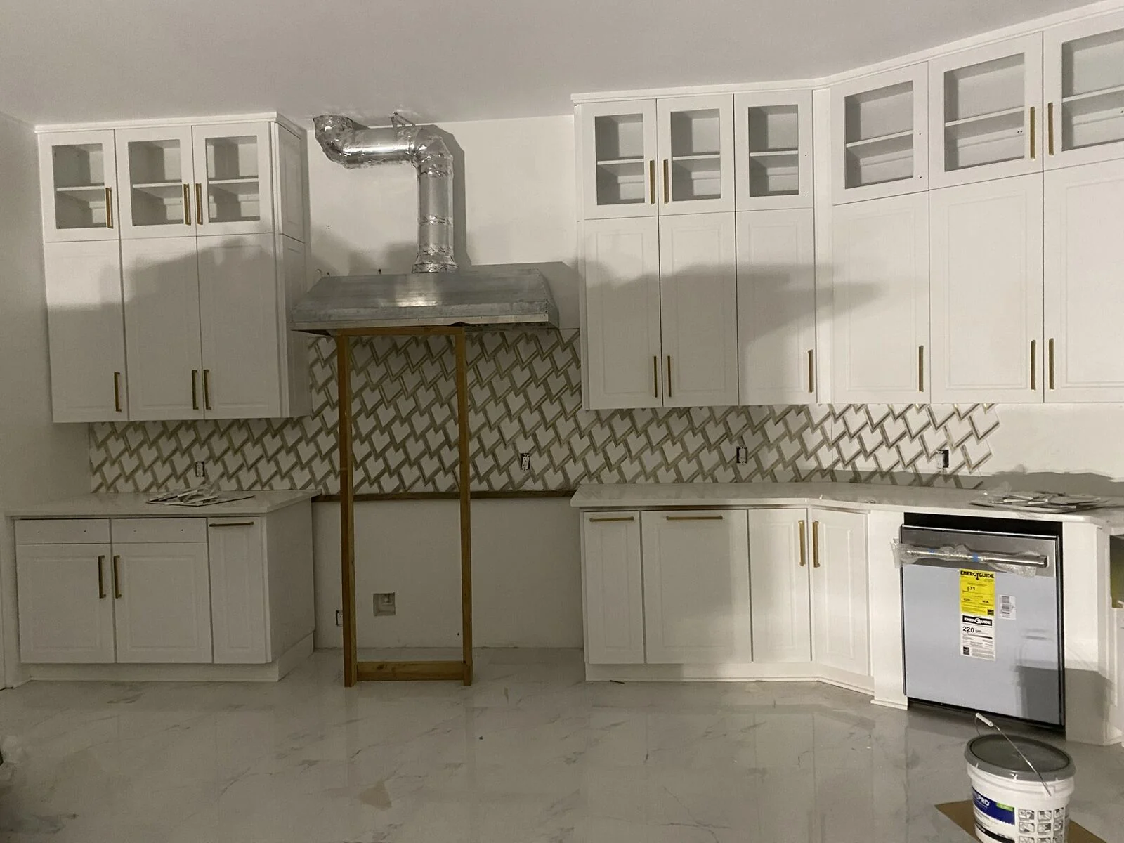 Kitchen Cabinet and Backsplash Renovation