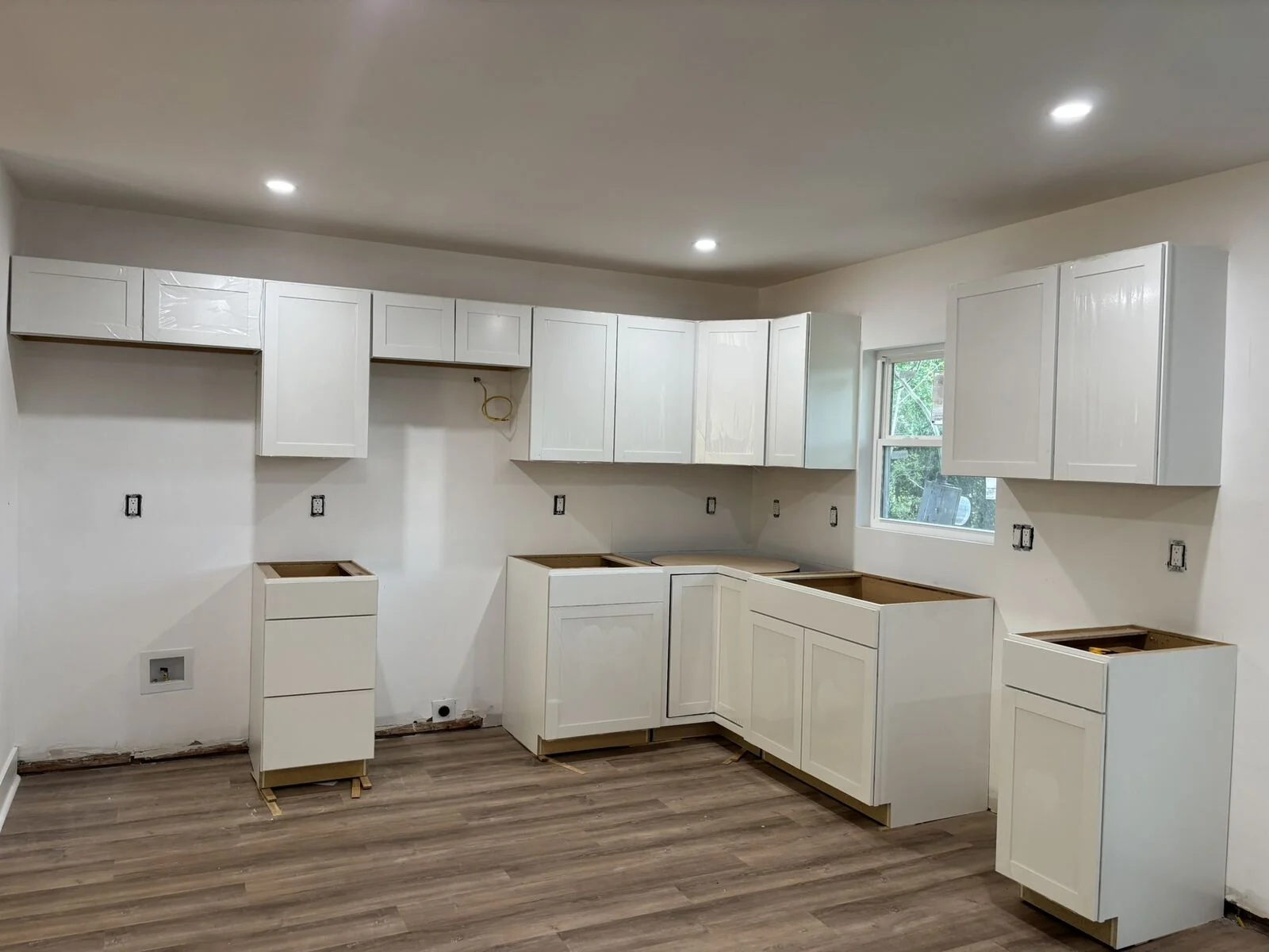 Kitchen Cabinet Installation